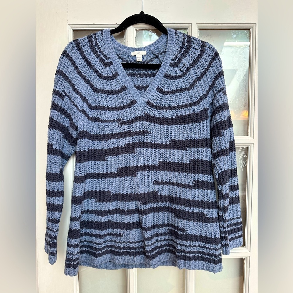 J. Jill Women’s Size Medium M Blue Pixel Art Stripe Knit Sweater Pull Over